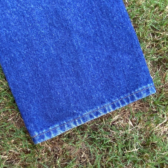 Vintage 90s Lee Jeans | Size 18W-20W | 38” Waist x 32” Inseam | Long Mom Jeans - Picture 13 of 16